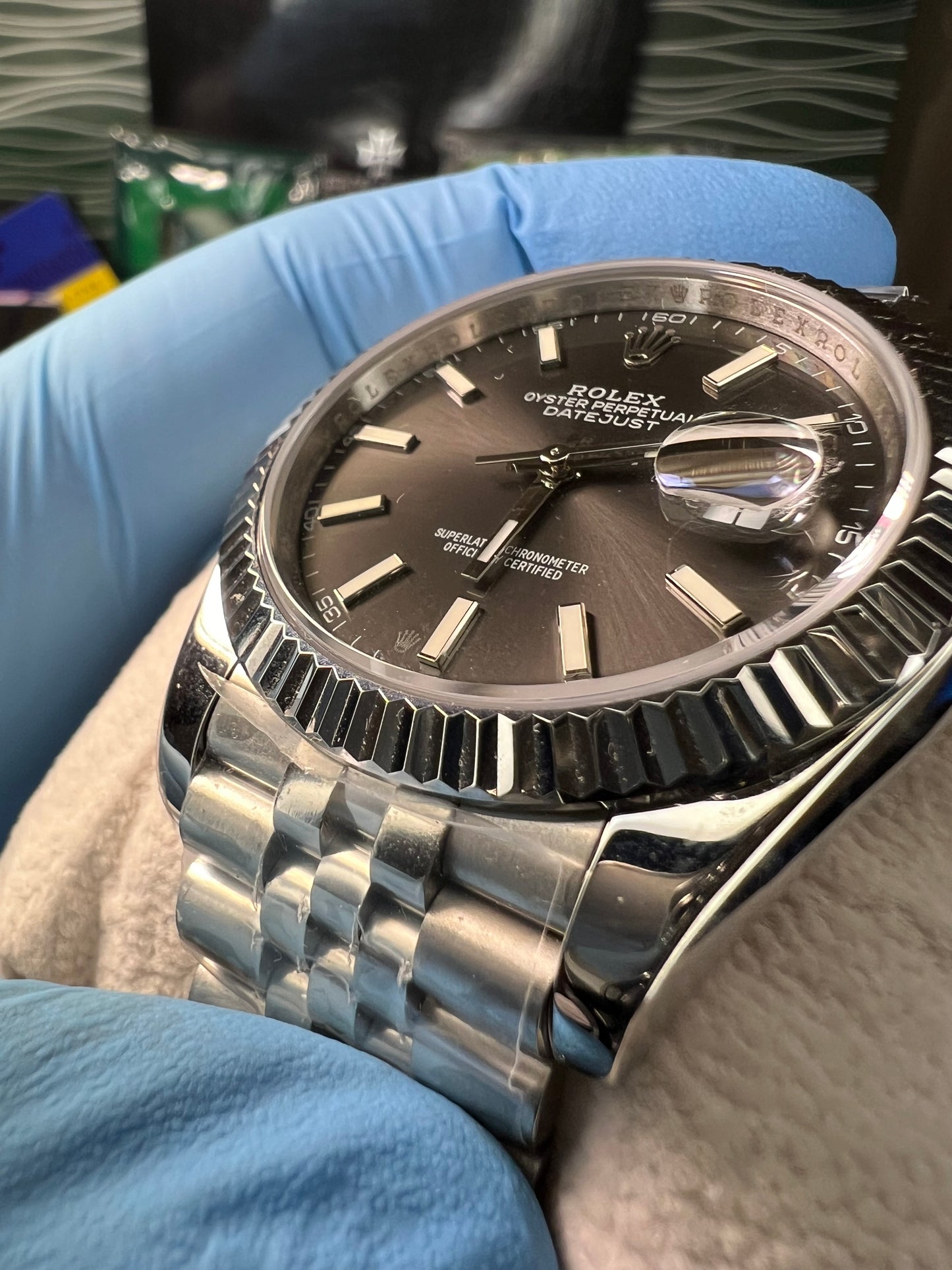 Datejust 41 Steel Dark Grey Dial Stick Markers Fluted Bezel Jubilee