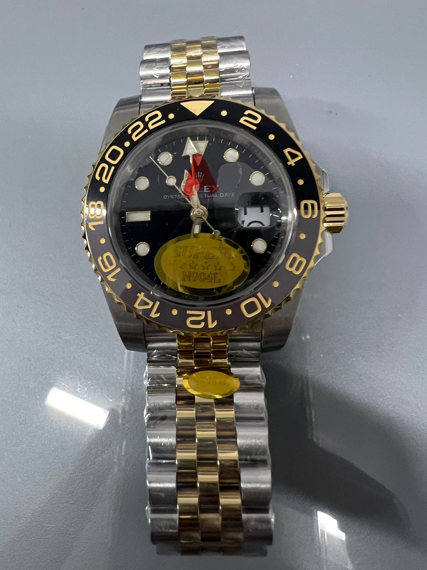 GMT-Master II 2-Tone Black Dial Jubilee 40mm