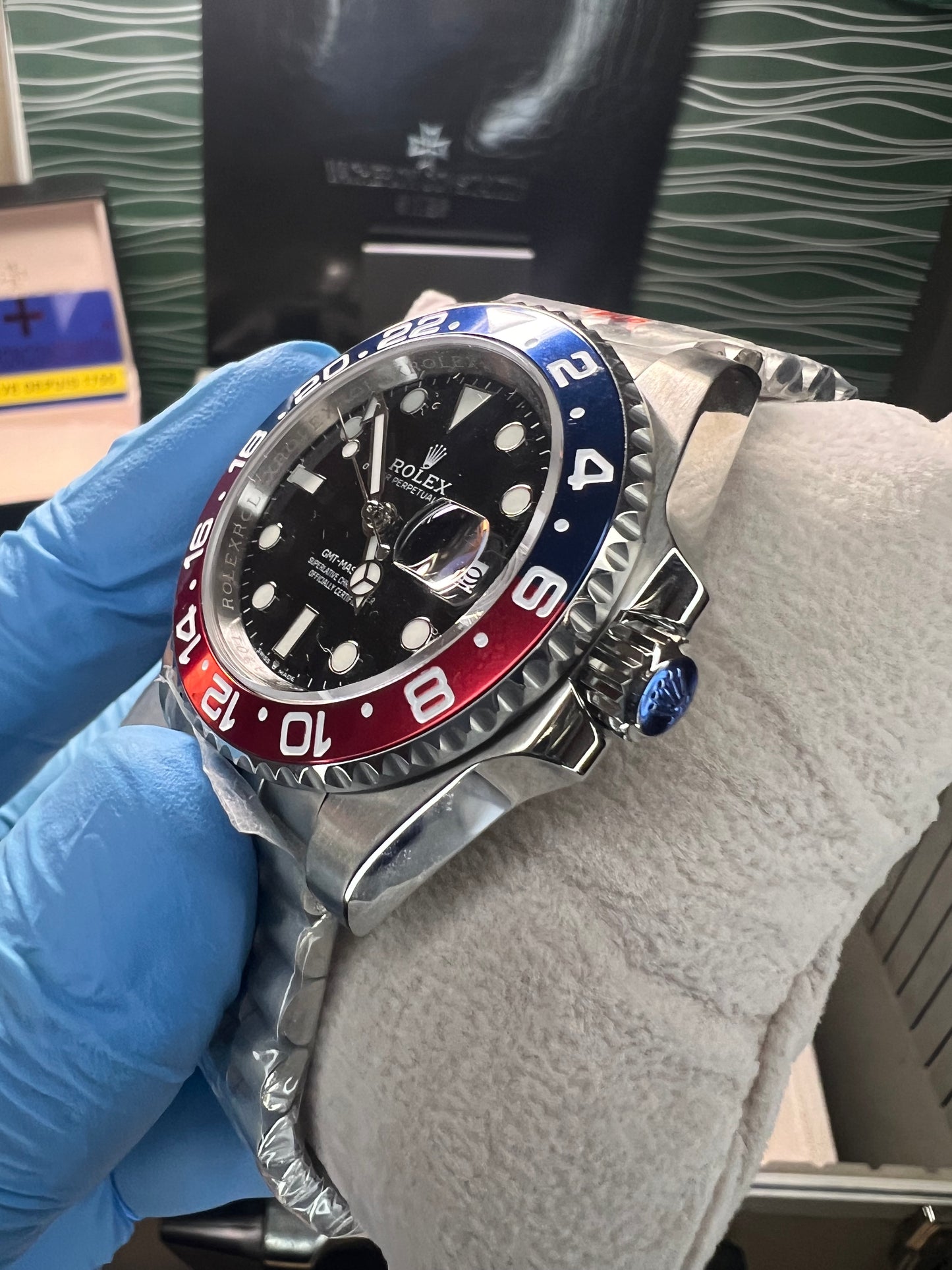 GMT-Master II Pepsi Black Dial Jubilee 40mm
