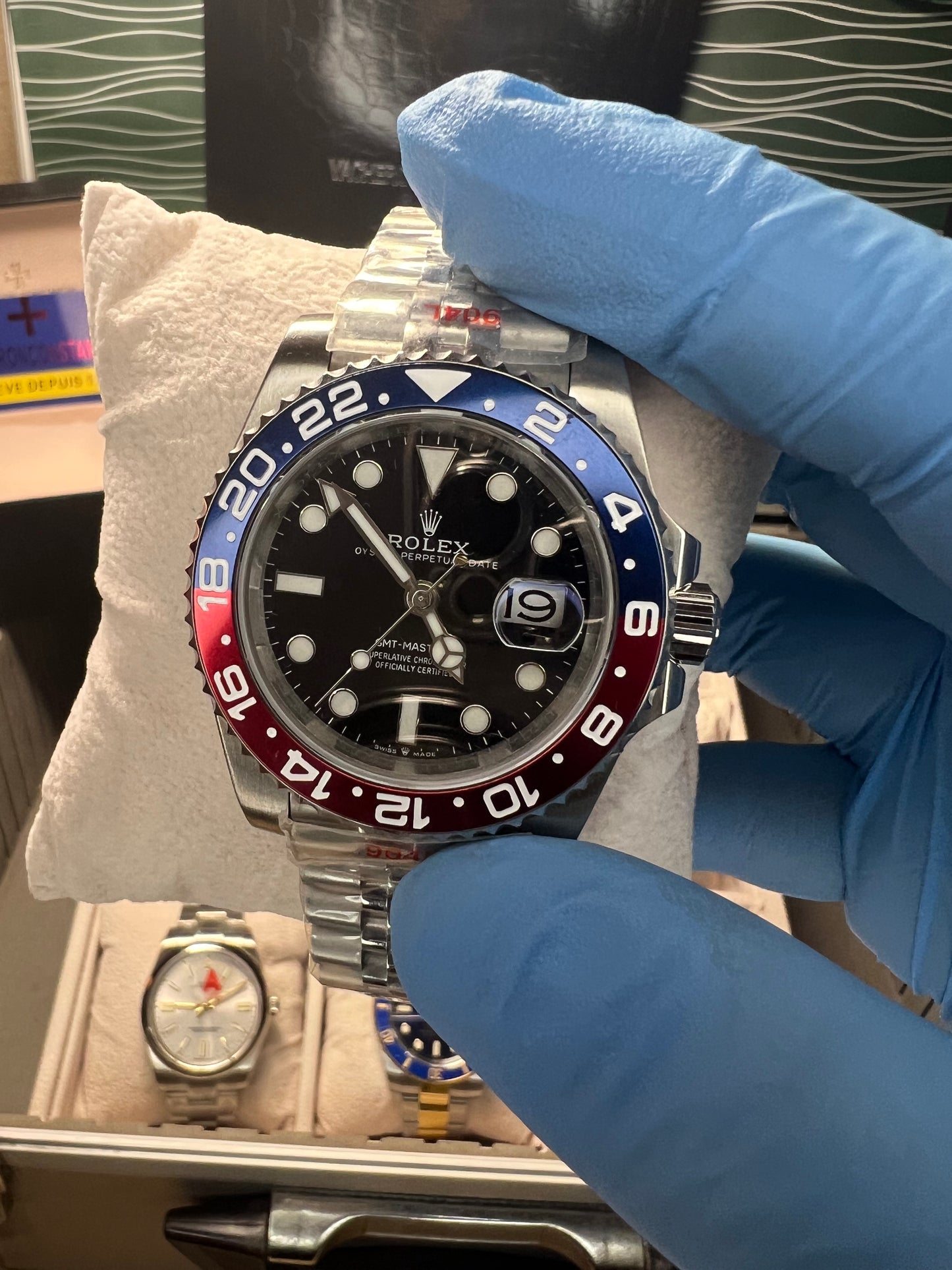 GMT-Master II Pepsi Black Dial Jubilee 40mm