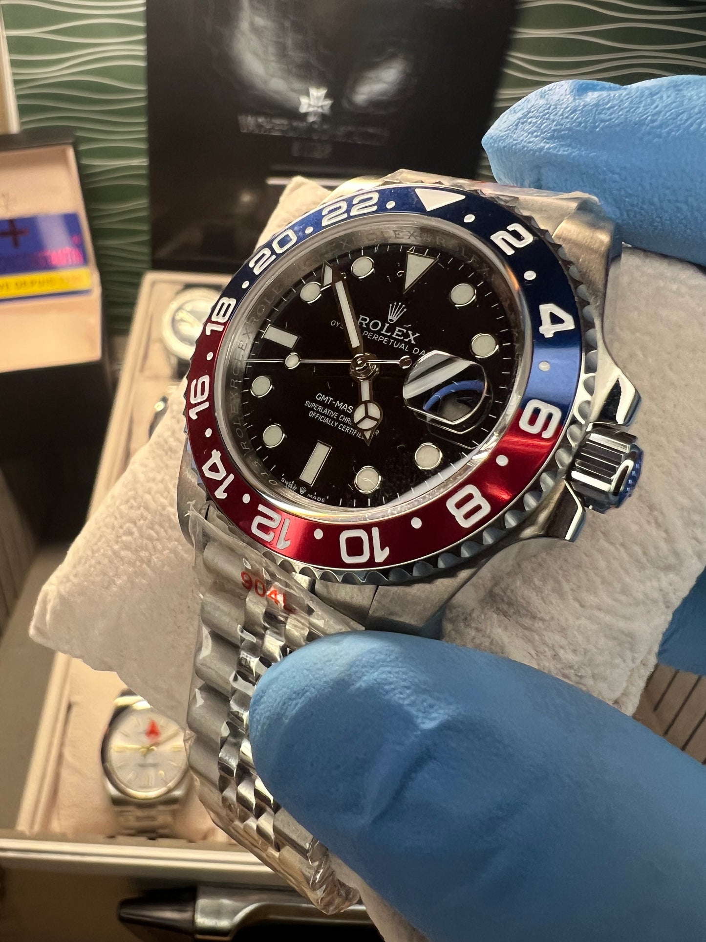 GMT-Master II Pepsi Black Dial Jubilee 40mm
